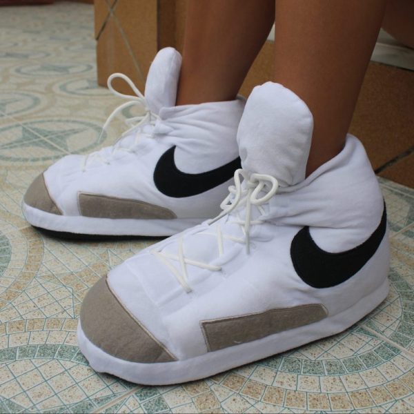 PANTUFLAS NIKE BLAZER